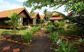 The Manor Beach Resort Besut